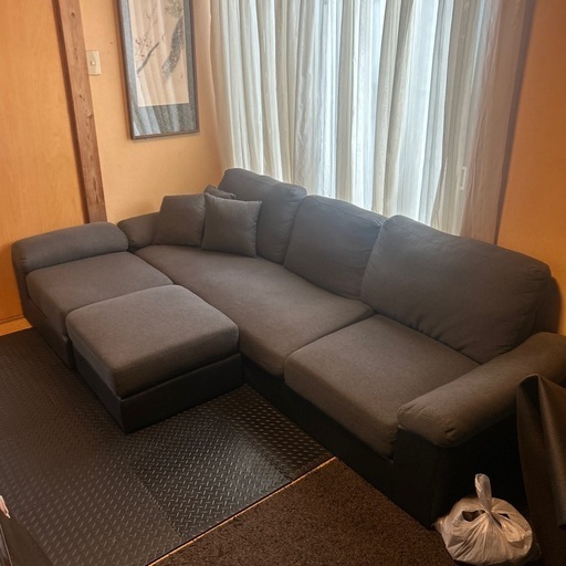 【クリスマス特別価格】三人掛けローソファ(オットマン付き)