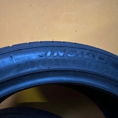 タイヤ4本の画像