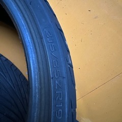 タイヤ4本の画像