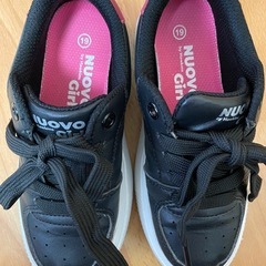 NUOVO Girl厚底スニーカー 19センチの画像