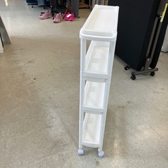 12/25まで店頭商品一部を除き半額クリスマスSALE!!開催中　サ2512-249 キャスター付き スリムワゴン ホワイト キズ汚れ有りの画像