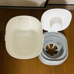 【美品・箱あり】コンビ ポイテック W防臭 おむつポット｜替えカセット5個付き｜使用頻度少の画像