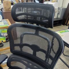 12月31日～1月4日までお休みです。5日から通常営業。セール開催中！表示価格からさらに15～50％OFF！（サルベージ品を除く）Ergohuman　ワークチェアの画像