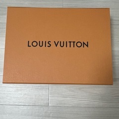 ルイヴィトン　空き箱と袋の画像