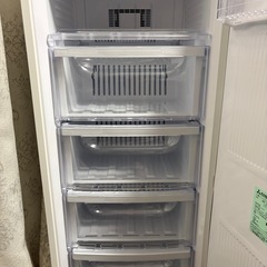 三菱電機 ノンフロン冷凍庫 MF-U12H-W 121L の画像