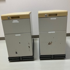 キャビネット 2台の画像