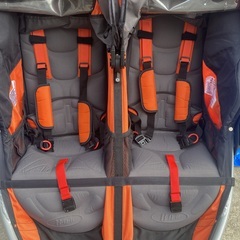 双子ベビーカーの画像