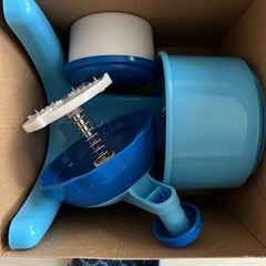 手動のかき氷器の画像