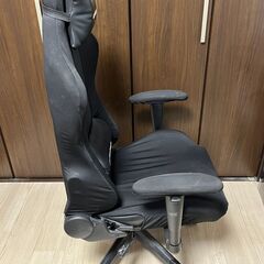 【引き取り限定】ゲーミングチェアの画像