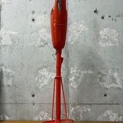 マキタ makita 充電式クリーナー コードレス掃除機 掃除機 CL103D 本体 充電器付き コードレスクリーナー 紙パック式 付属品付き　1225-04の画像