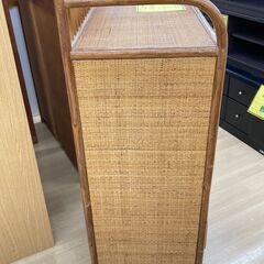 A-981【リユースのサカイ野々市店】ジモティ来店特価‼ 籐 棚チェスト ブラウン クリーニング済みの画像
