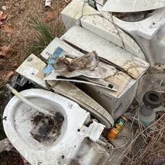 トイレ　便器　LIXIL 壁付手洗器の画像