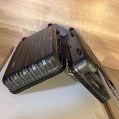 スーツケースの画像