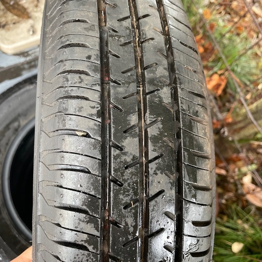 145/80R13 中古タイヤ