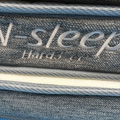 ブランドのマットの画像