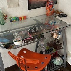 27日28日まで！！ガラステーブルの画像