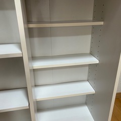スライド式本棚 たくさん収納可能です。の画像