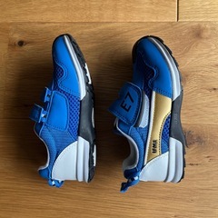 E7系　キッズシューズ　16.5センチの画像