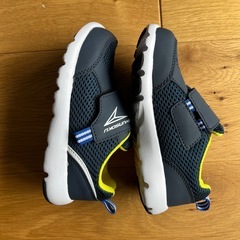 俊足　足育シリーズ　16.5センチの画像