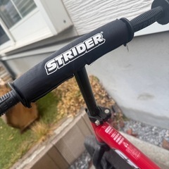 ストライダー　男女兼用　2〜5才　外遊びの画像