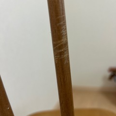 レトロなウッドチェアの画像