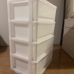 ニトリ　リビングチェスト　収納ボックス4段の画像