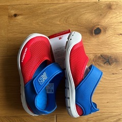 ニューバランス　スポーツサンダル　16.5センチ 新品　箱あり、タグ付きの画像