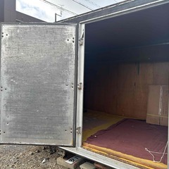 事務所や倉庫に！中古コンテナの画像