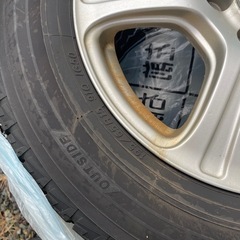 スタッドレスタイヤの画像