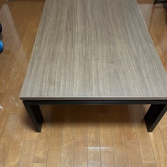 【無料】コタツ机+コタツ布団+ラグ3点セット（引き取り限定）の画像