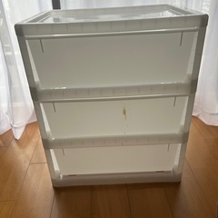 キャスター付き収納ケースの画像