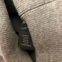 H&M タートル　メンズM グレーの画像