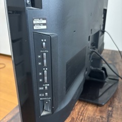 ソニー BRAVIA KDL-40F5は、2009年製　40V型フルハイビジョン液晶テレビの画像