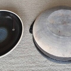 鍋 容器 陶器 直火の器・陶板鍋 調理器 土鍋 フライパン 耐熱陶器 和食器 窯元 煮物 スープ オーブン料理 キムチチゲ キムチチーズ鍋・キムチ豆乳鍋・豚キムチ鍋 豆乳鍋 寄せ鍋すき焼 もつ鍋 ホルモン鍋 ちゃんこ鍋 醤油・みそ・塩 水炊き 鶏鍋 鶏つくね鍋・鶏塩鍋・白湯鍋 トマト鍋 おでん カレー鍋の画像