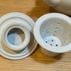 A7185【ルクルーゼ】ティーポット ホワイト 600mlの画像