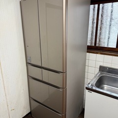 日立冷蔵庫の画像