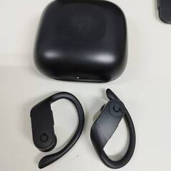 【現状品】POWERBEATS PRO ワイヤレスヘッドホンの画像