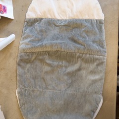 クッシーネストクラウド　ベビーバスチェア　グレー　沐浴　baby delightの画像