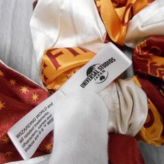 ( E-152 )USJ ハリーポッター リボン ヘアゴム シュシュ グリフィンドール 中古の画像