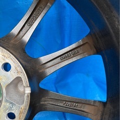 スタッドレスタイヤの画像