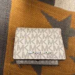 MICHAEL KORSサイフとバック(バック訳ありの画像