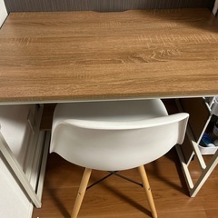 机・椅子セット🉐12月中引取で無料の画像