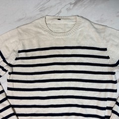 アイボリー・ネイビー ストライプ ニットセーターメンズMの画像