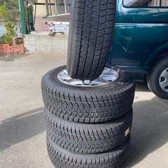 BS スタッドレスタイヤBLIZZAK DM-V3の画像