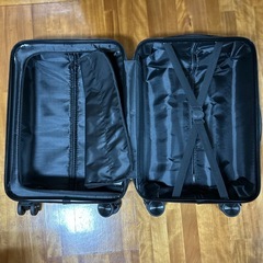キャリーケースの画像