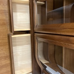 3枚扉食器棚売ります‼︎の画像