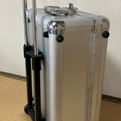 アタッシュケース型　キャリーケースの画像