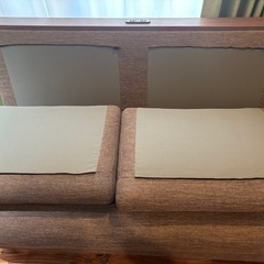 コンセント付き2人掛けソファの画像