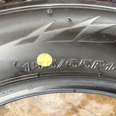 スタッドレスタイヤ155/65R14の画像
