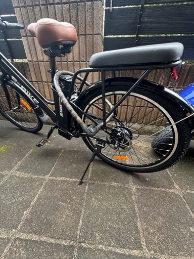 綺麗で綺麗な中古自転車だけで8000円 地下鉄浅草・蔵前駅 電動自転車 (プレ子) 葛西の自転車の中古あげます・譲ります